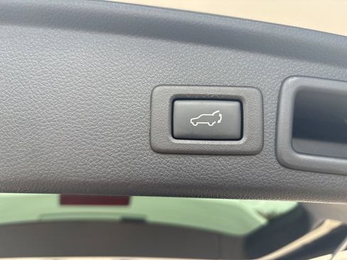 Used 2017 Subaru Forester 2.0XT Touring image 40