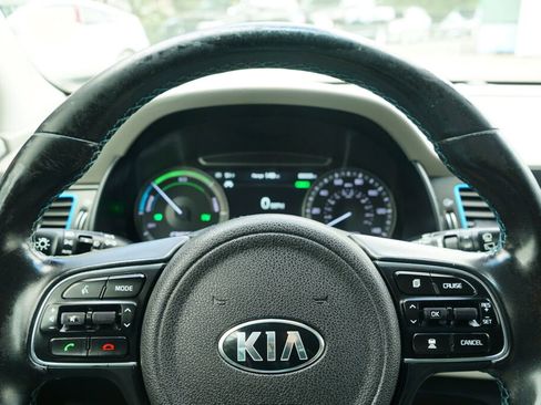 Used 2019 Kia Niro EX Premium w/ Sunroof Package image 24