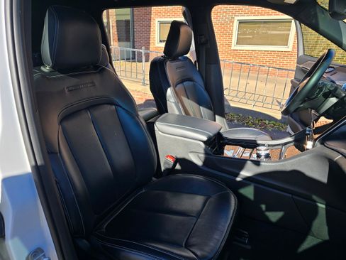 Used 2022 Jeep Grand Cherokee L Overland image 14