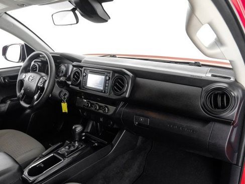 Used 2018 Toyota Tacoma SR RWD image 10