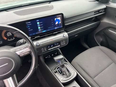 Used 2025 Hyundai Kona SEL image 28