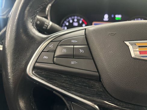 Used 2020 Cadillac XT5 Premium Luxury image 24