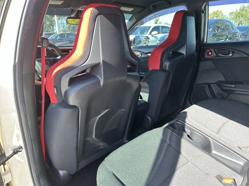 Used 2020 Honda Civic Type R image 16