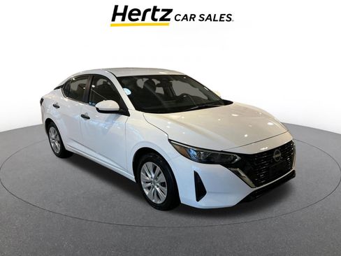 Used 2025 Nissan Sentra S image 1