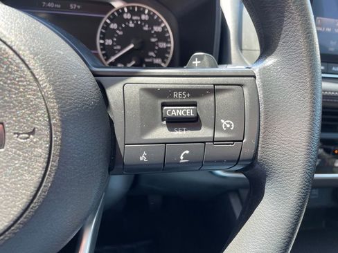 Used 2023 Nissan Rogue S AWD/4WD image 26