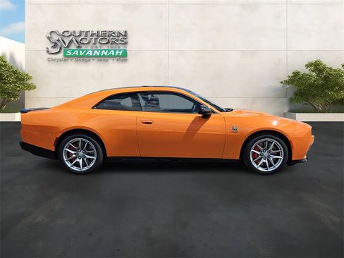 New 2025 Dodge Charger R/T Scat Pack w/ Track Pack AWD/4WD image 6