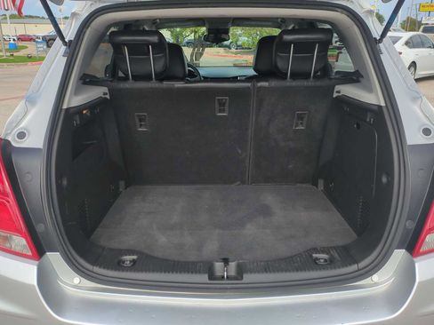 Used 2018 Chevrolet Trax LT w/ LT Convenience Package FWD image 24