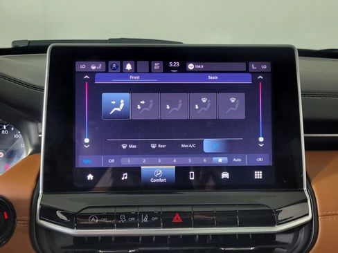 Used 2022 Jeep Compass Limited image 24