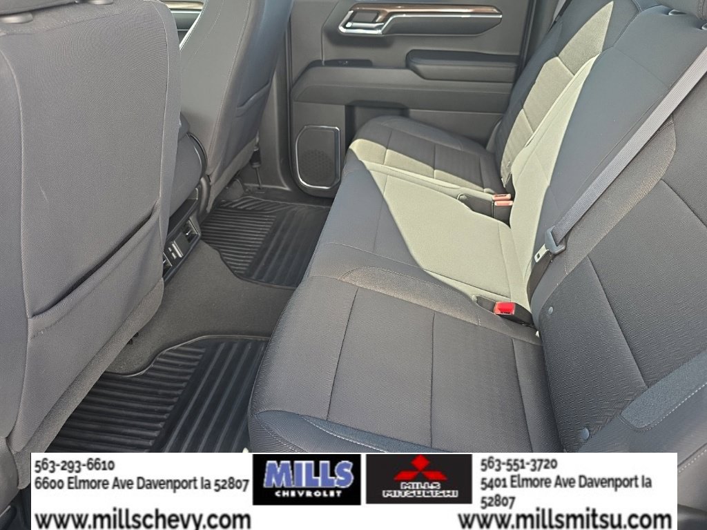 Used 2024 Chevrolet Silverado 1500 LT AWD/4WD image 17