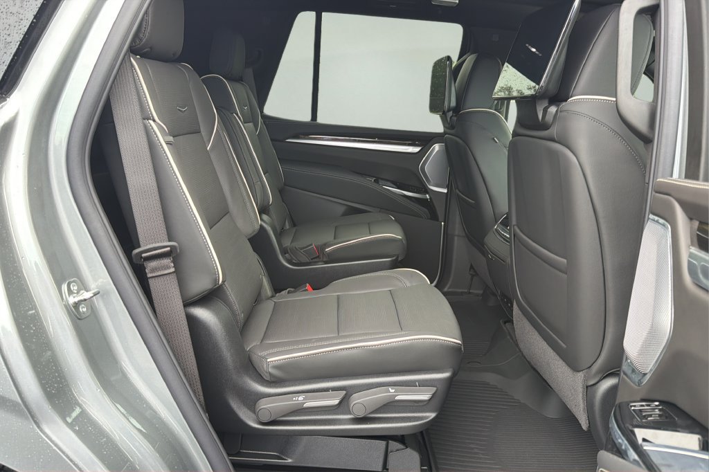 New 2027 Cadillac Escalade Luxury w/ Touring Package RWD image 21