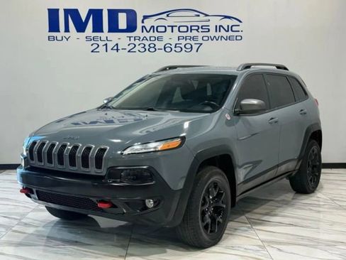 Used 2015 Jeep Cherokee Trailhawk w/ Comfort/Convenience Group image 1