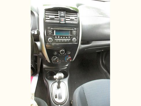 Used 2015 Nissan Versa Note SV FWD image 15