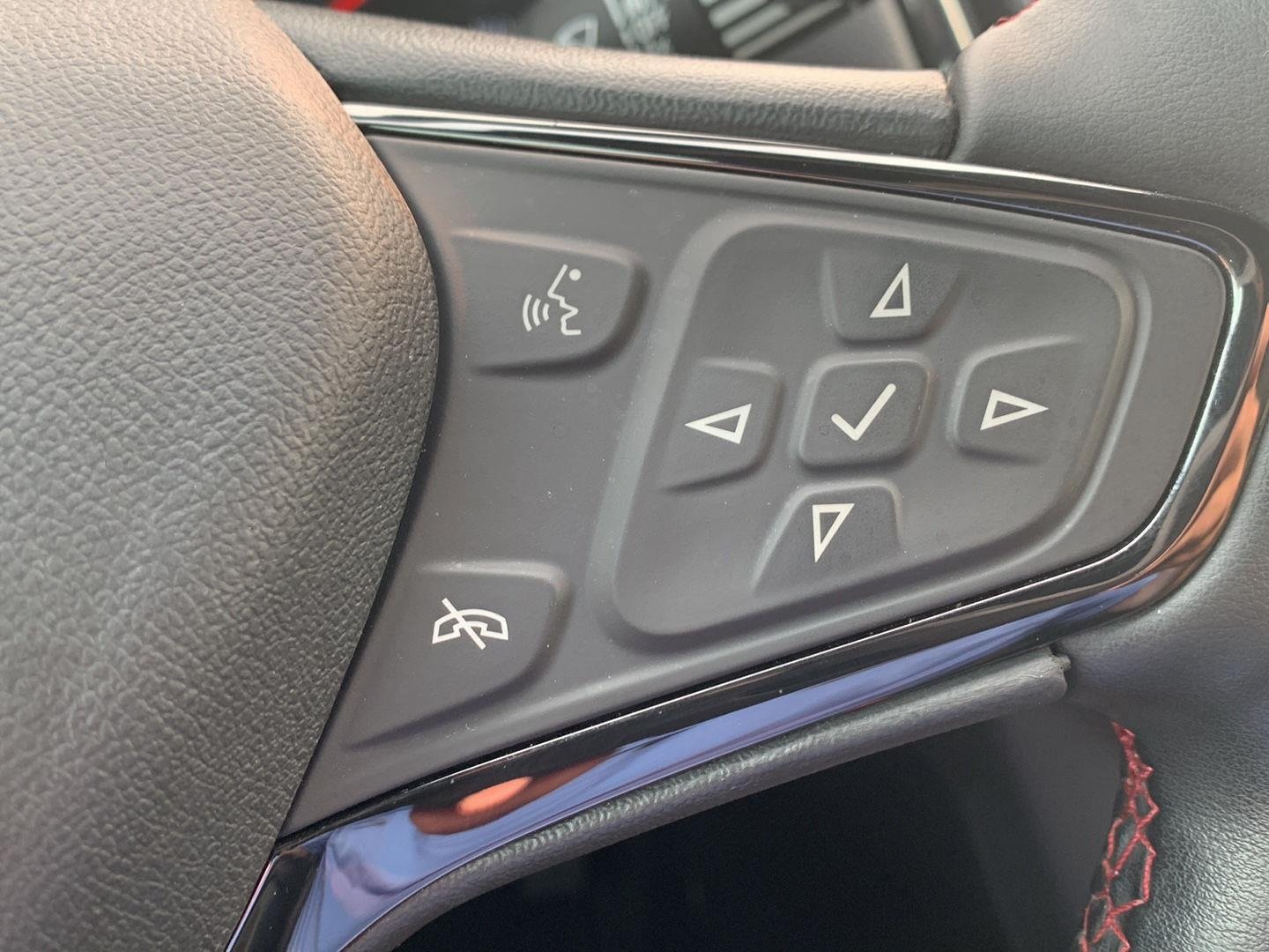 Used 2023 Chevrolet Equinox RS AWD/4WD image 11