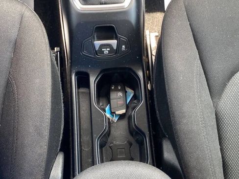 Used 2019 Jeep Renegade Sport w/ UConnect 7.0 Group image 22