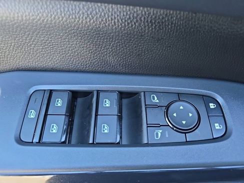 New 2026 Nissan Pathfinder SV image 30