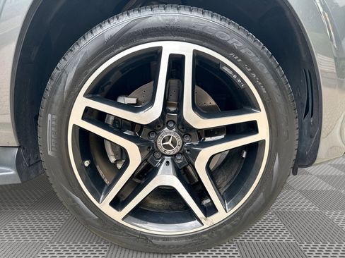 Used 2018 Mercedes-Benz GLS 550 4MATIC image 31