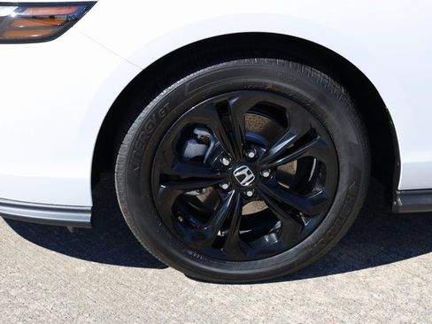 New 2025 Honda Accord SE image 9