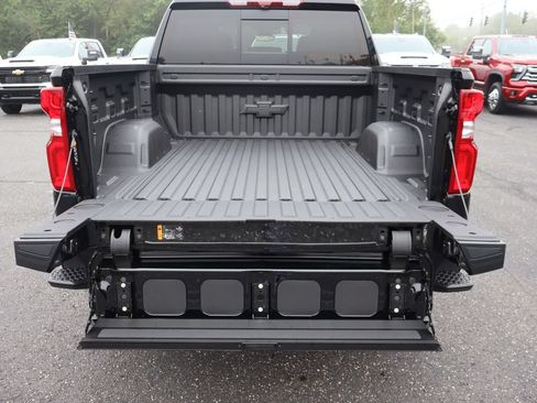 New 2026 Chevrolet Silverado 1500 High Country w/ High Country Premium Package AWD/4WD image 31