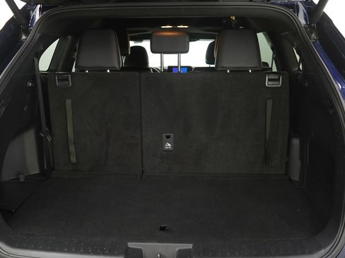 Used 2025 Toyota Highlander XSE AWD/4WD image 9