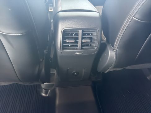 Used 2024 Ford Escape ST-Line w/ Tech Pack #1 AWD/4WD image 28
