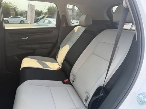 Used 2024 Honda CR-V EX image 6