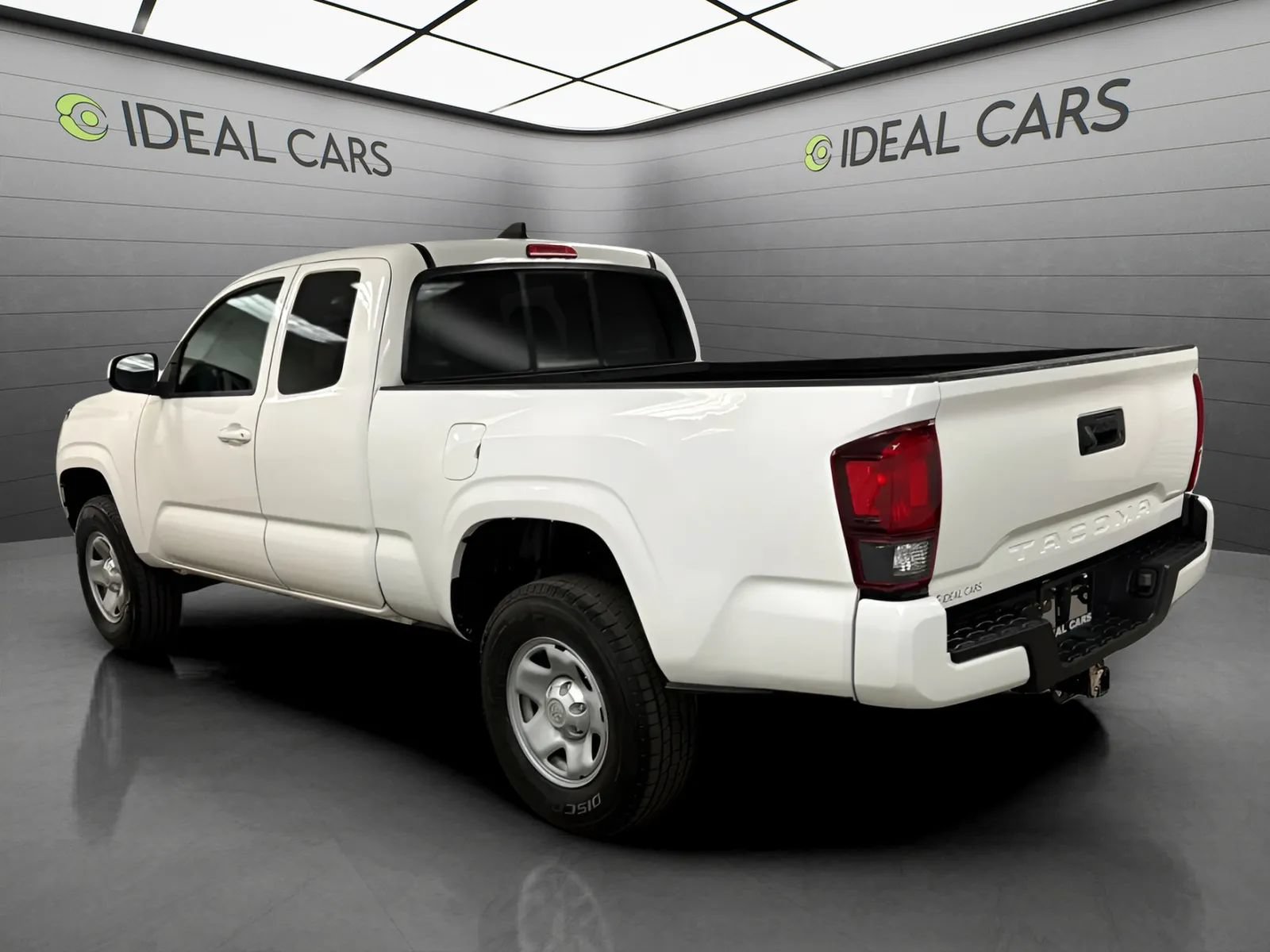 Used 2022 Toyota Tacoma SR RWD image 7
