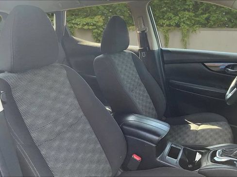 Used 2020 Nissan Rogue Sport SV AWD/4WD image 28