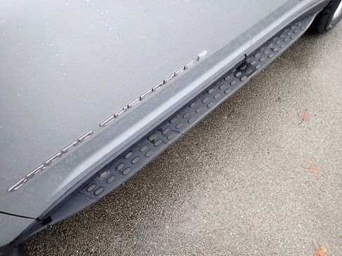 Used 2023 Jeep Grand Cherokee L Limited w/ Trailer Tow Group (B) image 13