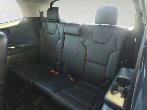 Certified 2024 Kia Telluride EX w/ EX Captain's Chair Package AWD/4WD image 23