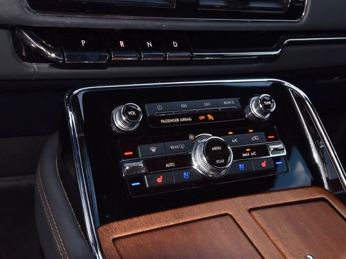 Used 2023 Lincoln Navigator L Black Label image 31