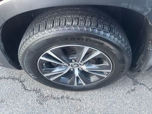 Used 2019 Toyota Highlander LE image 35