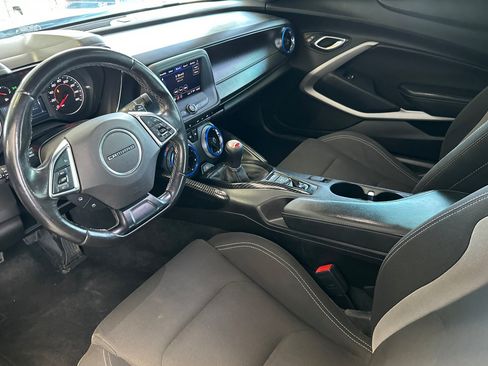 Used 2021 Chevrolet Camaro LT RWD image 10