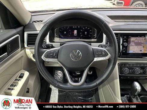 Used 2023 Volkswagen Atlas SEL R-Line AWD/4WD image 17
