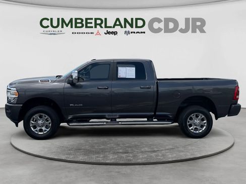 Used 2023 RAM 2500 Laramie AWD/4WD image 3
