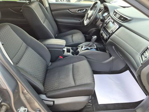 Certified 2019 Nissan Rogue SV w/ Premium Package AWD/4WD image 32
