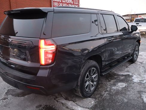 Used 2023 Chevrolet Suburban Z71 image 9
