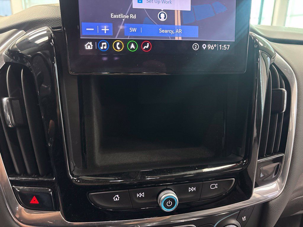 Used 2021 Chevrolet Traverse Premier AWD/4WD image 26