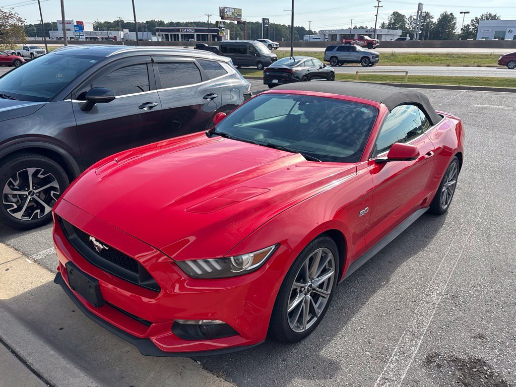 Used 2015 Ford Mustang GT Premium w/ Equipment Group 401A RWD image 4