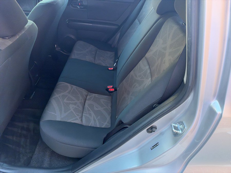 Used 2014 Scion xB FWD image 17