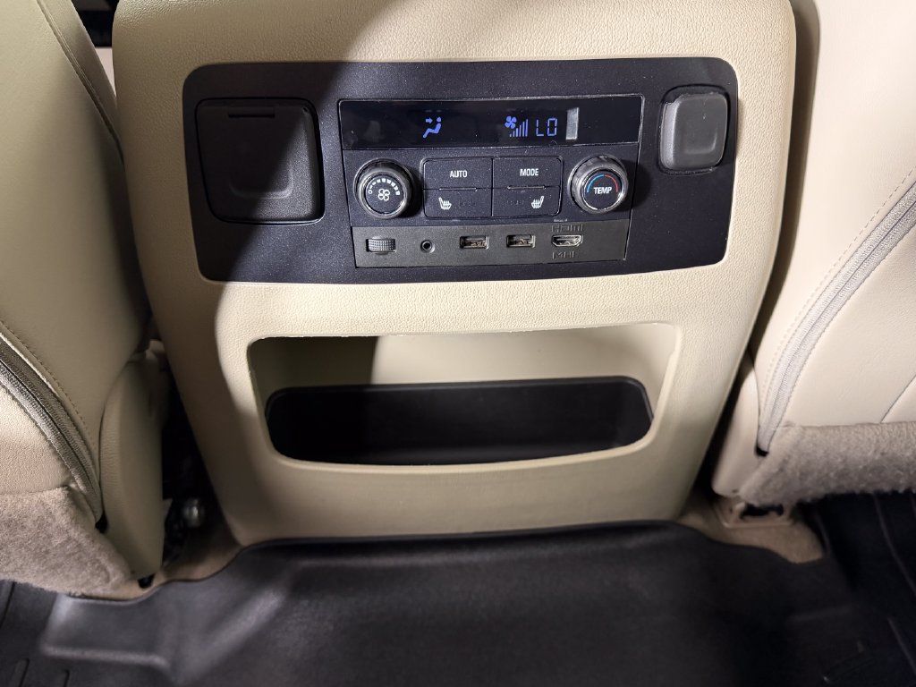 Used 2019 GMC Yukon XL Denali w/ Denali Ultimate Package AWD/4WD image 18