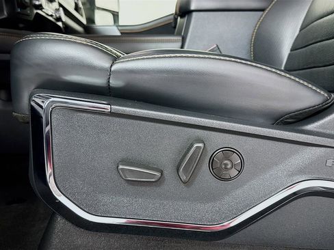 Used 2024 Ford F350 Platinum w/ FX4 Off-Road Package image 16