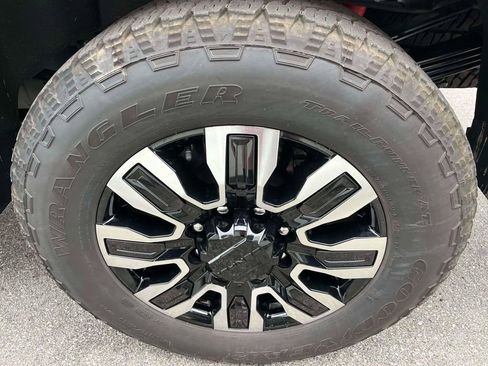 Certified 2026 GMC Sierra 2500 Denali Ultimate w/ Max Trailering Package image 11