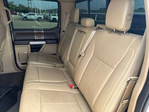 Used 2018 Ford F150 Lariat w/ Equipment Group 502A Luxury AWD/4WD image 12