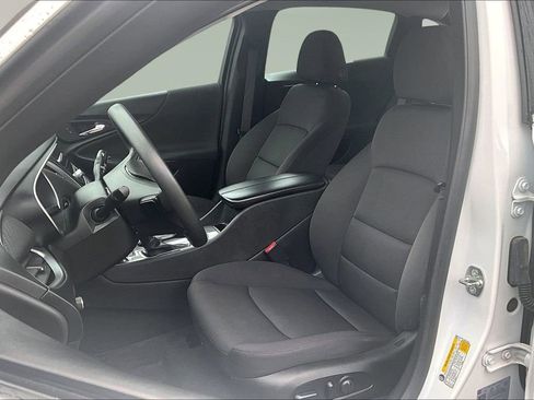 Used 2024 Chevrolet Malibu LT image 19