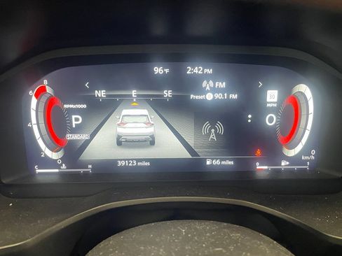 Used 2022 Nissan Rogue Platinum w/ Head-Up Display Package FWD image 7