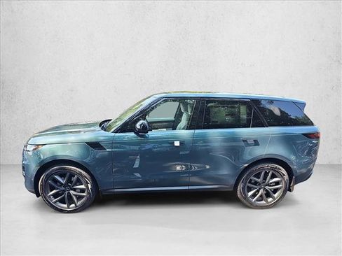 New 2025 Land Rover Range Rover Sport SE image 8
