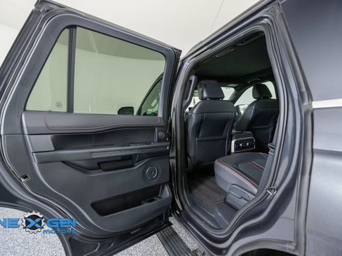 Used 2024 Ford Expedition Limited AWD/4WD image 26