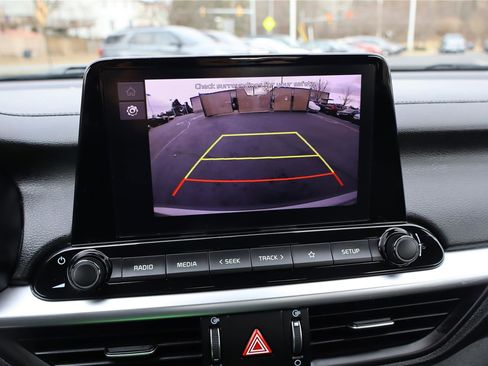 Used 2022 Kia Forte LXS w/ LXS Technology Package image 20