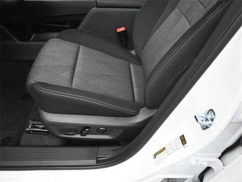 New 2026 Nissan Rogue SV image 25