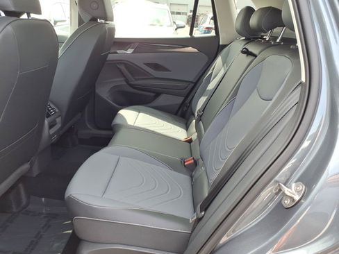 New 2026 Volkswagen Tiguan SE FWD image 13
